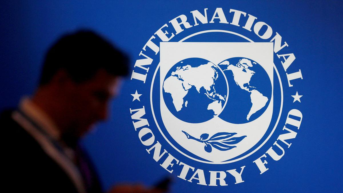 IMF Warns of Slower Global Growth