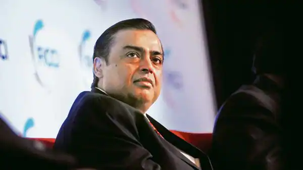 Reliance Considers ₹1.8 Billion Bond Sale for Growth