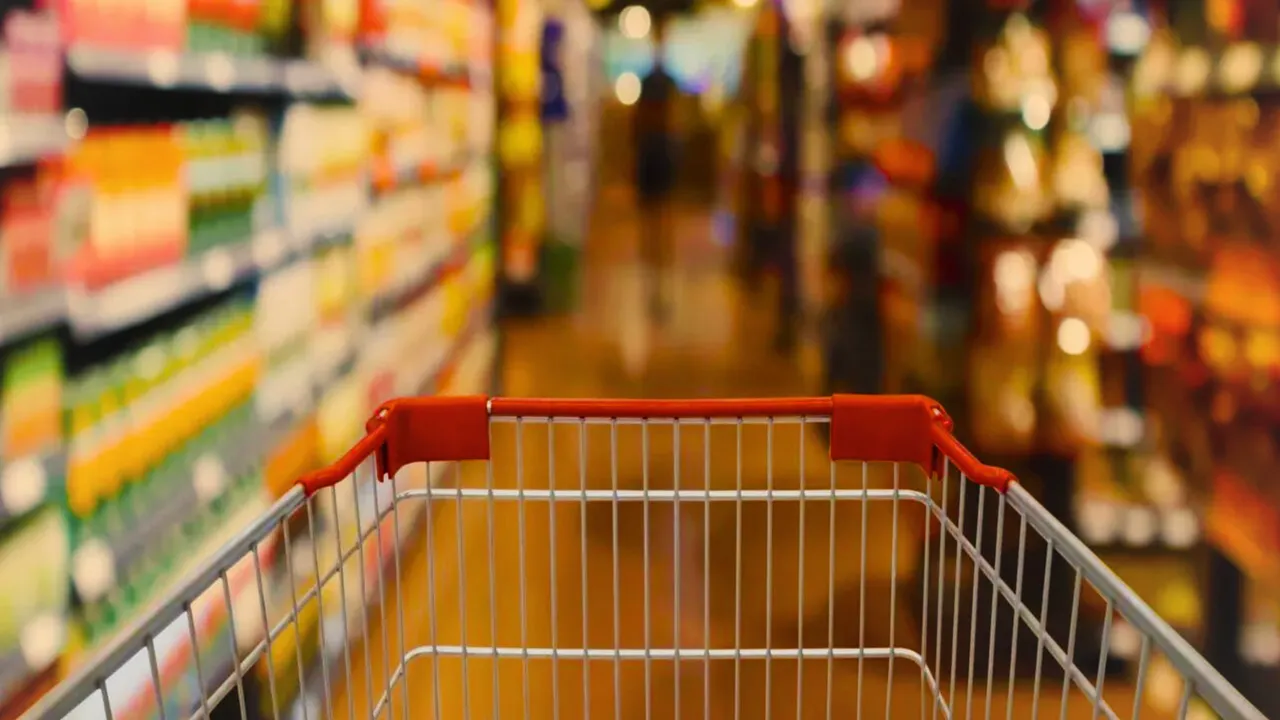 Unhealthy Food Dominates FMCG Sales in India: Report