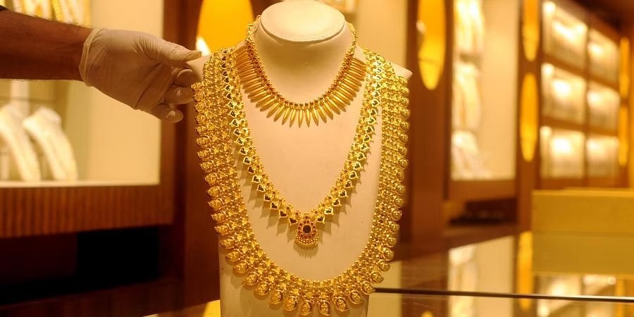  Slight Increase in Gold, Silver Dips to Rs. 79,000/kg
