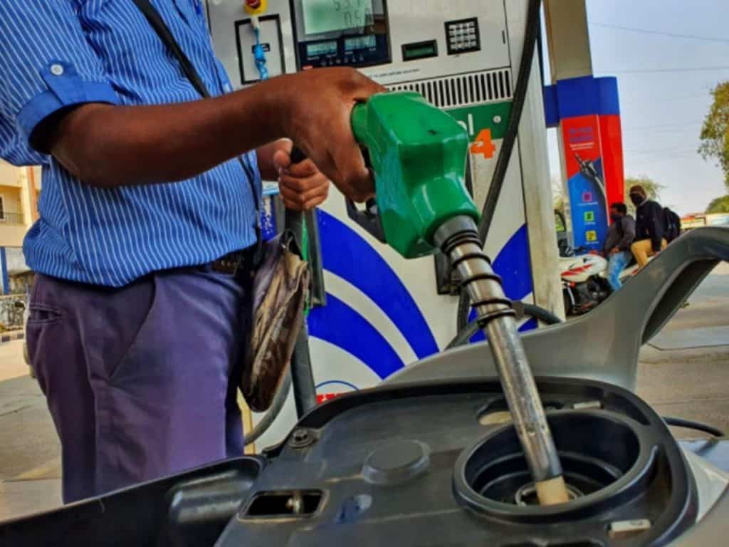 Petrol and Diesel Prices Slashed by ₹2: Petroleum Minister Announces