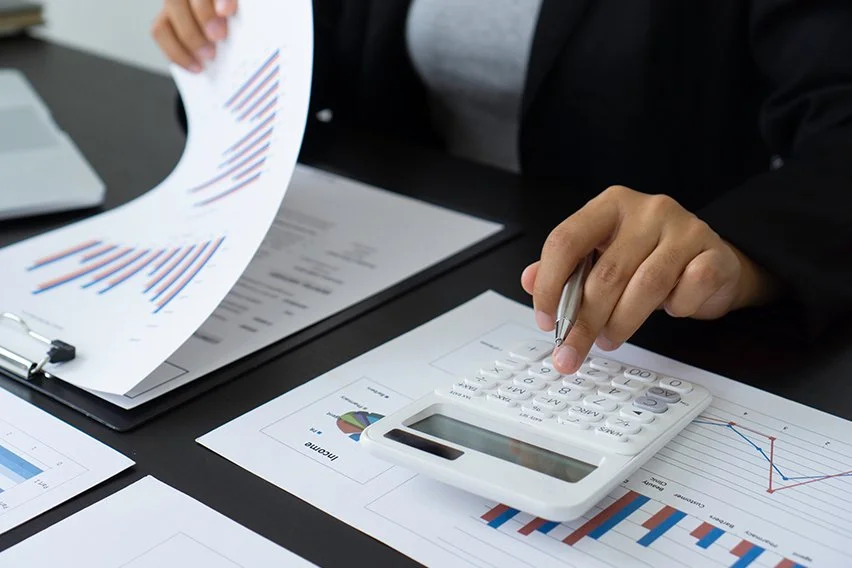 Exciting Earnings Await: Q4 Results Rollout Today!