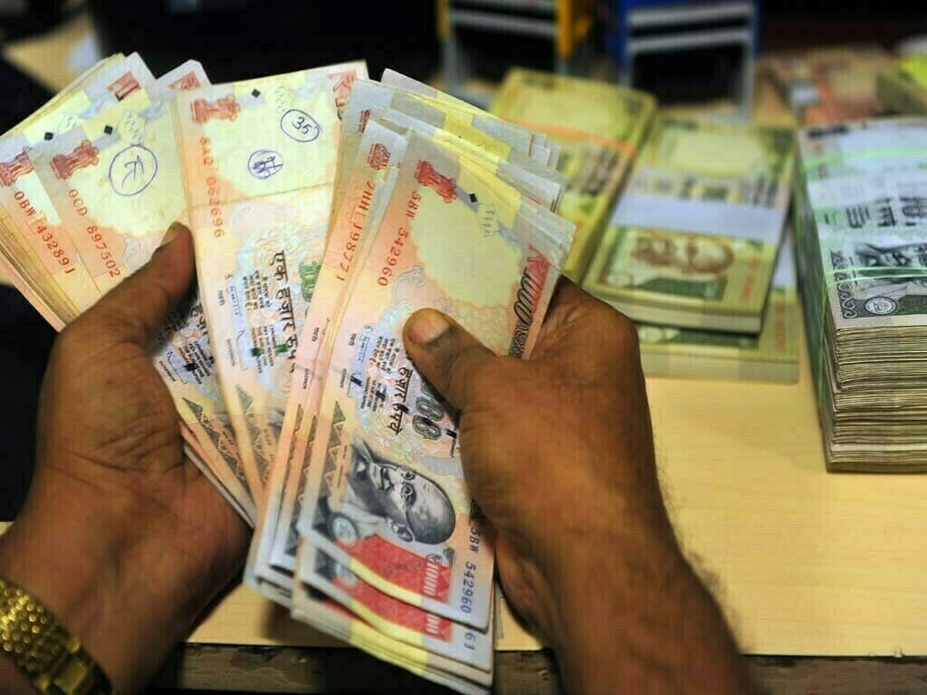 FPIs Offload Indian Equities Worth Rs 14,794 Crore in June Despite Market Gains