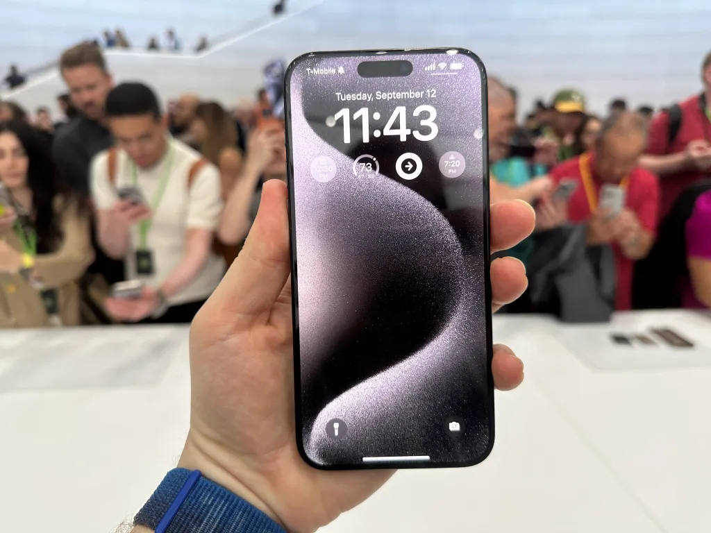 Apple iPhone Prices Slashed in India After Tax Cut