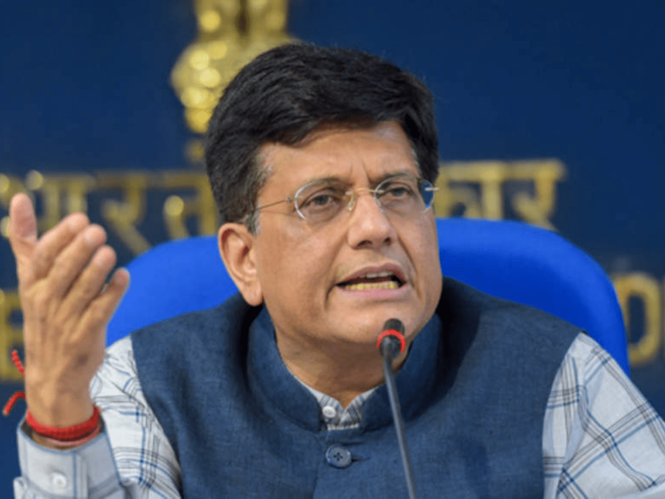 Piyush Goyal Supports E-Commerce But Calls for Fair Play