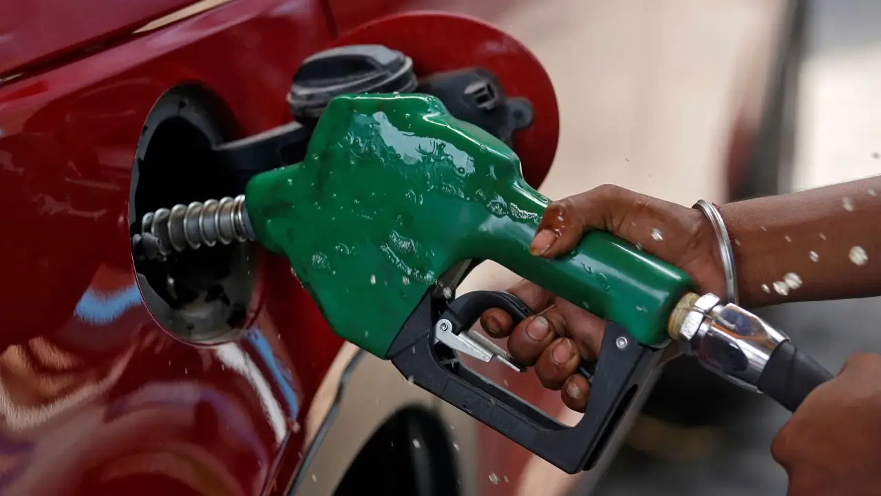 Petrol and Diesel Prices Might Drop If Crude Oil Stays Low
