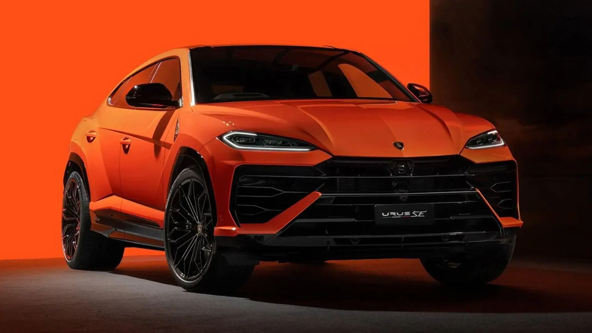 Luxury Villas in Noida Come with a Free Lamborghini Worth ₹4 Crore!