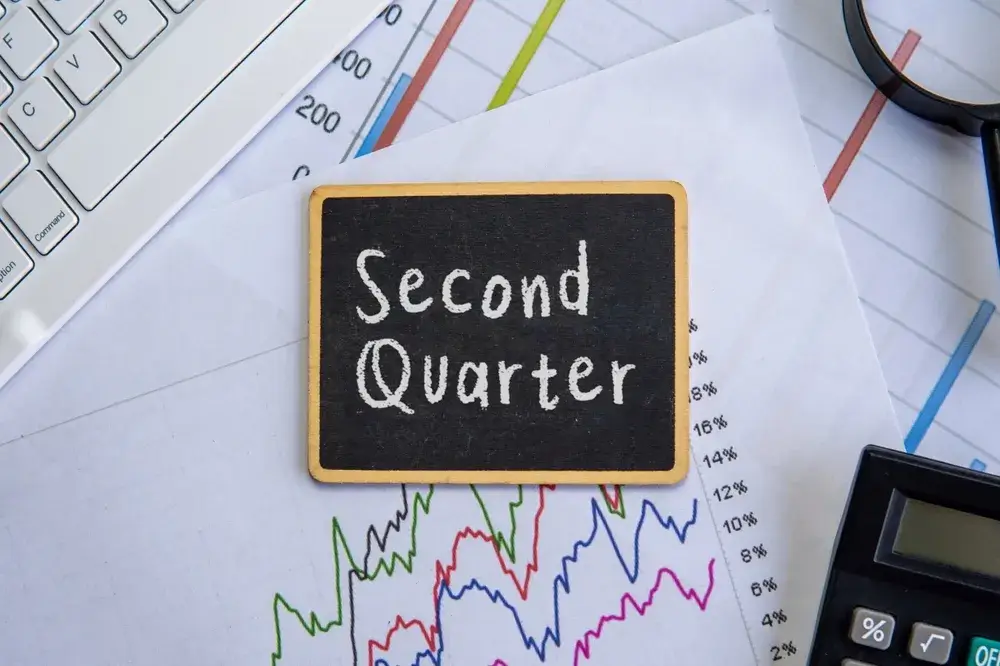 Q2 Results: 44% of Companies Miss Profit Targets, Demand Slowdown Hits Revenue Growth