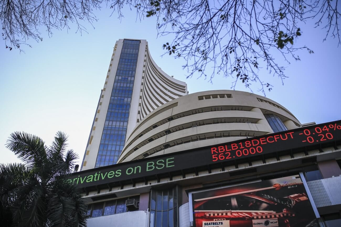 Stock Market Crash: BSE Sensex Drops Over 1,000 Points Today