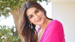 Kriti Sanon Raises Alarm Over Delhi's Air Quality