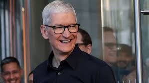 Tim Cook's Apple Leadership: No Change Soon