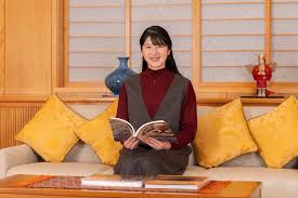 राजकुमारी ऐको, जापान के उत्तराधिकार कानून में बदलाव लाती हैं