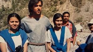 Nostalgic Throwback: Sakshi Dhoni with Hrithik Roshan
