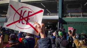 ग्रीन कार्ड आवेदकों की गिरफ्तारी: जानिए क्या हो रहा है