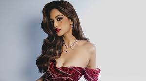 Harnaaz Sandhu Dazzls eat Miss Cosmo International 2025