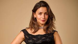 Alia Bhatt's Silence on Dhurandhar Sparks Curiosity