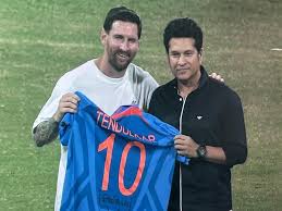 Tendulkar Gifts Messi Iconic 2011 World Cup Jersey