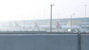 Delhi Fog Disrupts Flights and Trains - Live Updates
